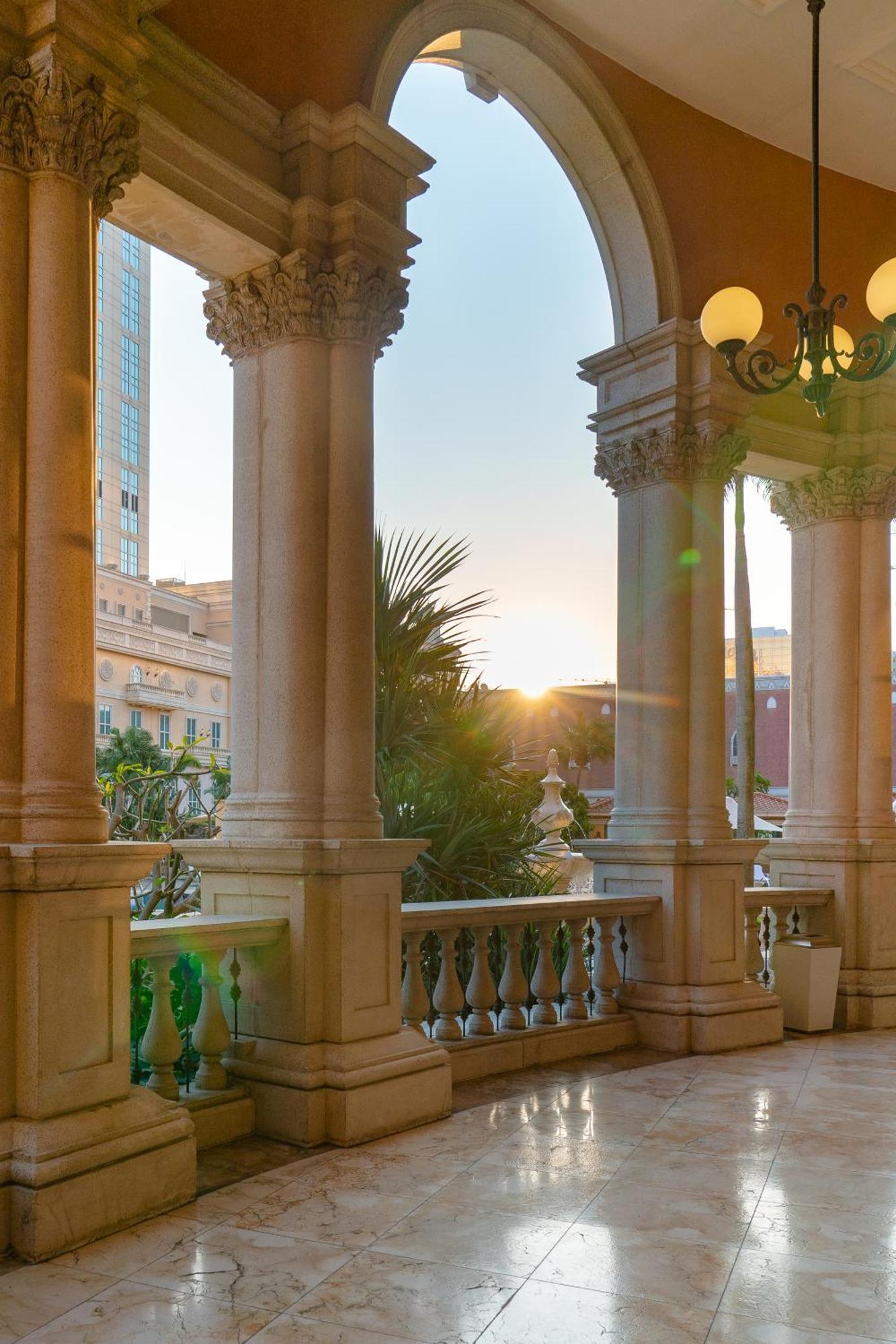 Four Seasons Hotel Macao Exterior photo